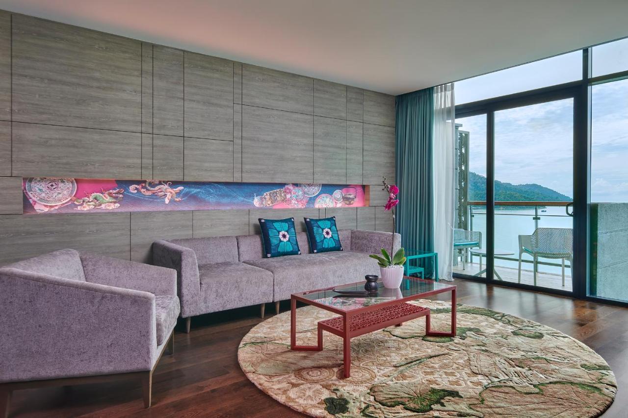 Angsana Teluk Bahang, Penang Batu Ferringhi Exterior photo A living room at The View