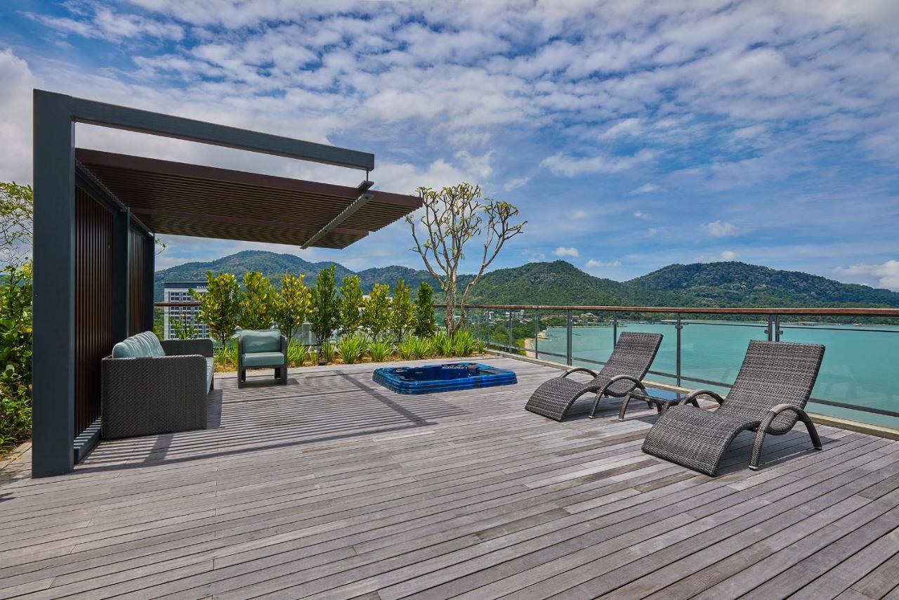 Angsana Teluk Bahang, Penang Batu Ferringhi Exterior photo The rooftop pool at The View
